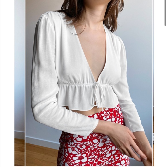 Aritzia Sunday Best Tie Front Blouse Blossom red S - Picture 6 of 10